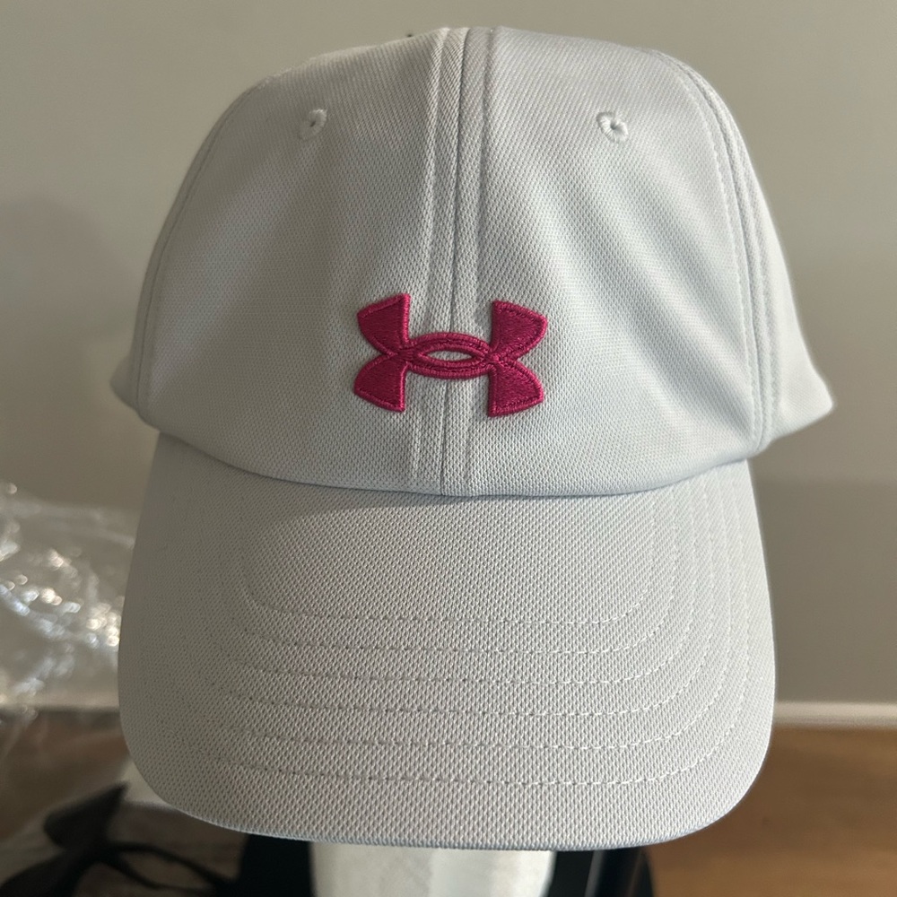 Under Armour Classic White Hat new with tags